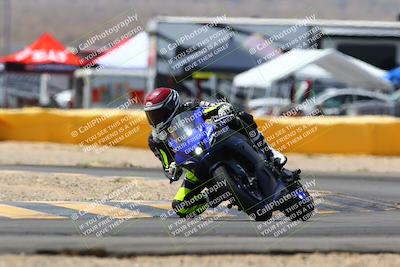 media/Apr-09-2022-SoCal Trackdays (Sat) [[c9e19a26ab]]/Turn 2 (1140am)/